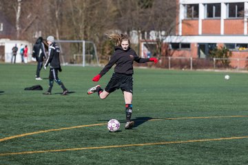 Bild 67 - B-Juniorinnen Halbfinale SVHU - Holstein Kiel : Ergebnis: 3:0